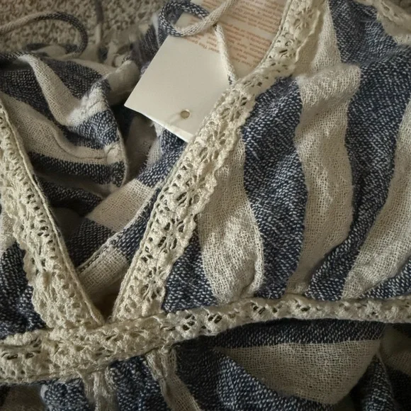 Rococo Sand Backless Striped Dress - Picture 3 of 5